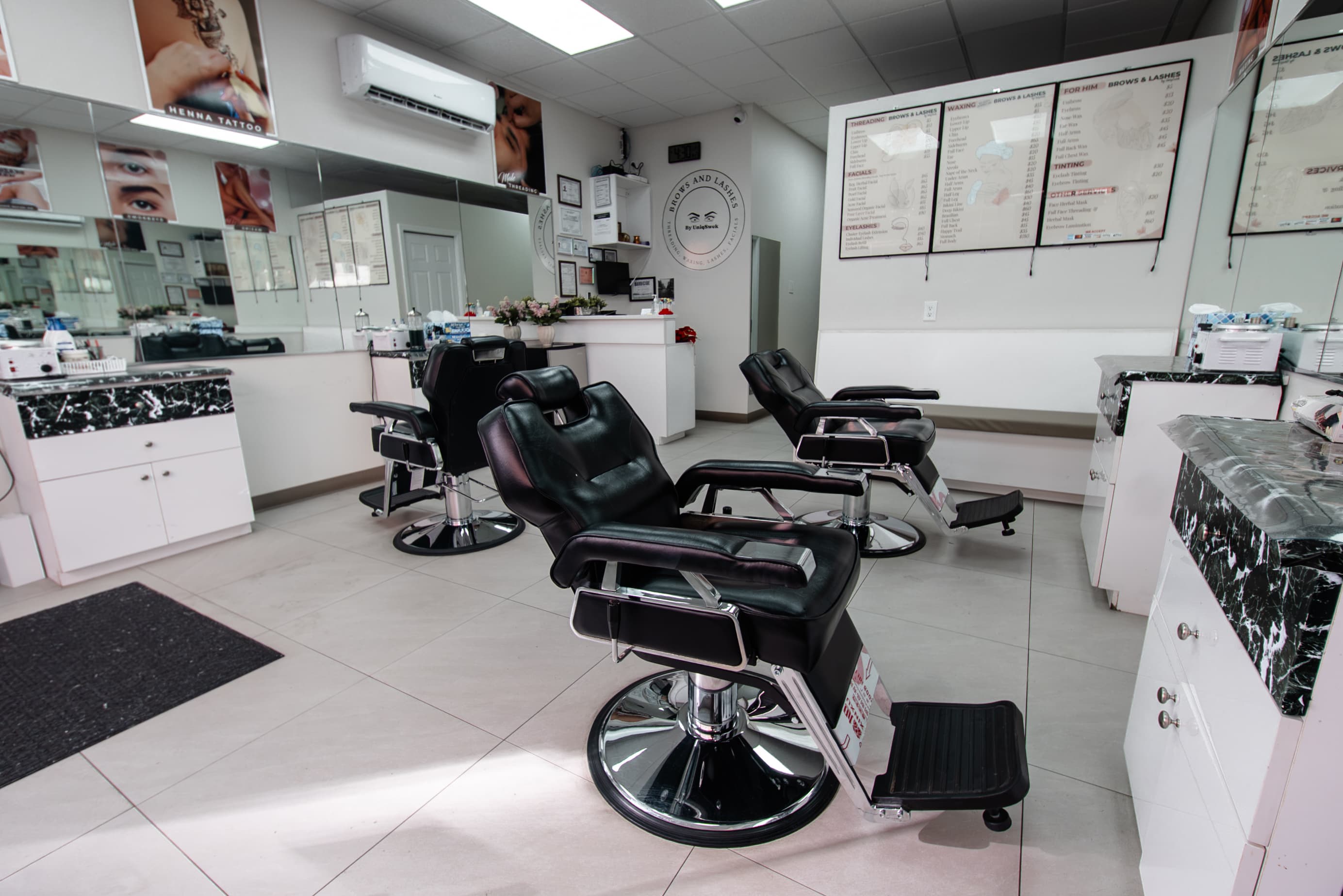 Eyebrow Shape by UniqSwek interior view 2